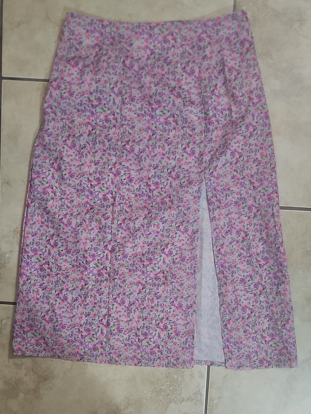 SHEIN Pink Floral Pencil Skirt with Front Slit